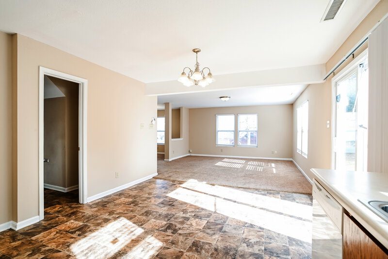 1,975/Mo, 14235 Hartwell Farm Dr Charlotte, NC 28278 Breakfast Nook View