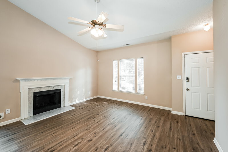 1,980/Mo, 5316 Chinemist Ct Charlotte, NC 28269 Living Room View 2
