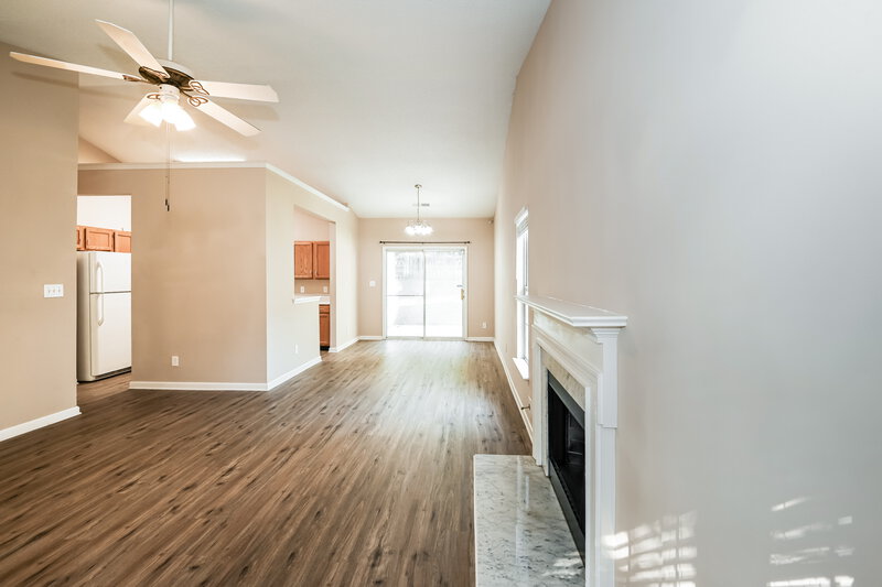 1,980/Mo, 5316 Chinemist Ct Charlotte, NC 28269 Living Room View 3