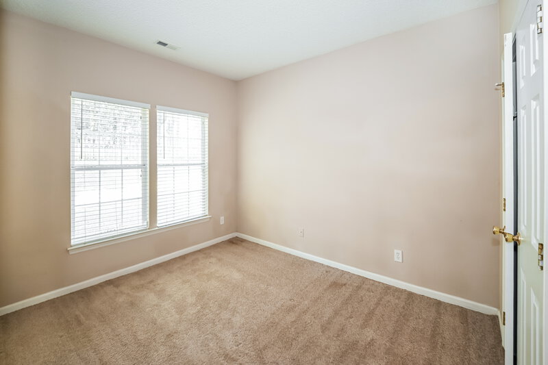 1,980/Mo, 5316 Chinemist Ct Charlotte, NC 28269 Bedroom View 2