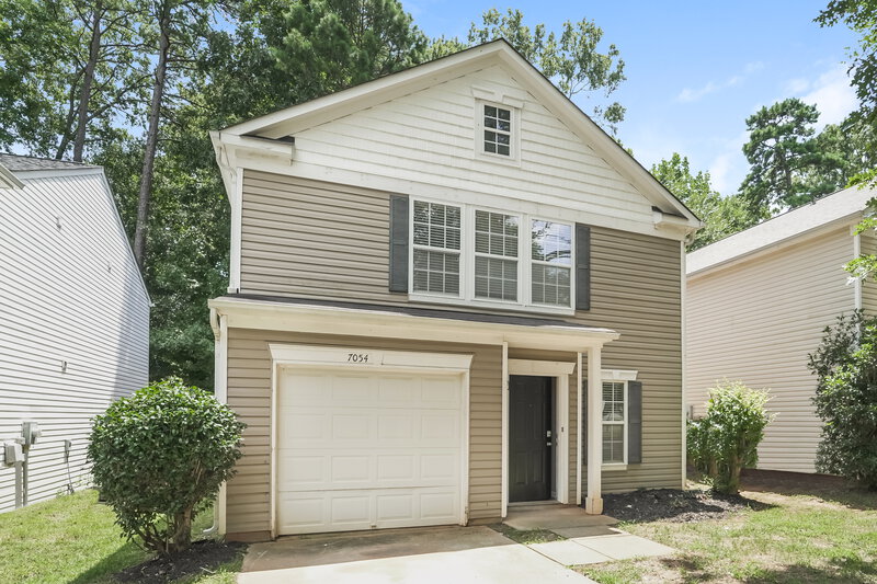 1,785/Mo, 7054 Sycamore Grove Ct Charlotte, NC 28227 Front View