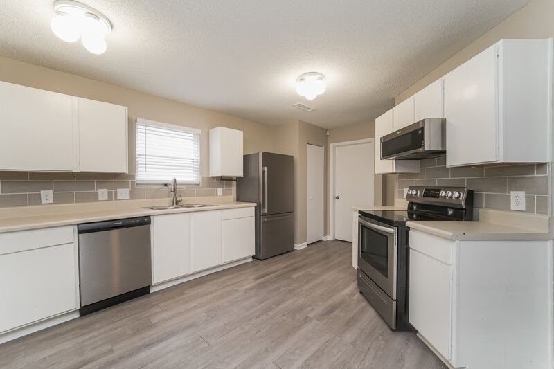 1,785/Mo, 7054 Sycamore Grove Ct Charlotte, NC 28227 Kitchen View