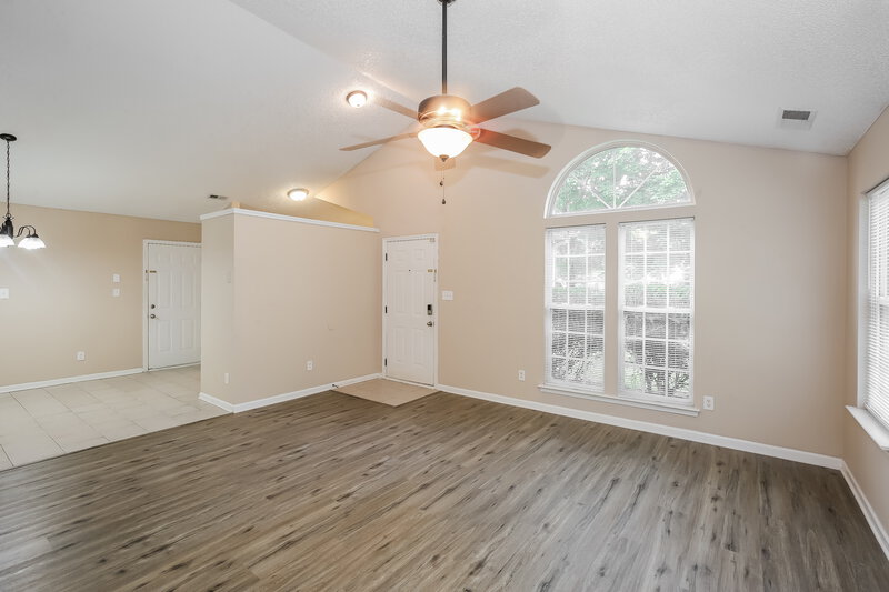 1,960/Mo, 1001 Salmon River Dr Monroe, NC 28110 Living Room View