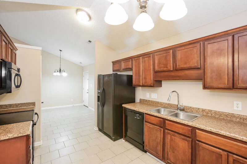 1,960/Mo, 1001 Salmon River Dr Monroe, NC 28110 Kitchen View