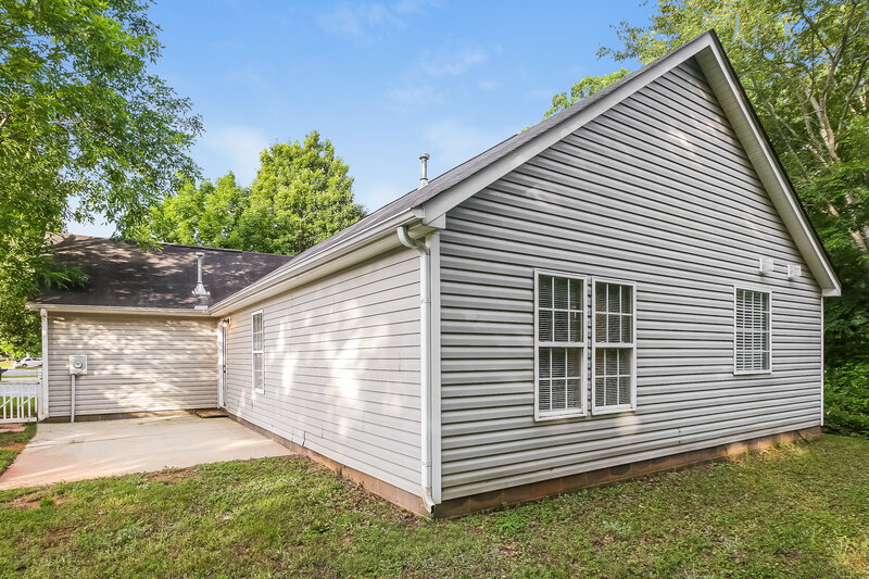 1,960/Mo, 1001 Salmon River Dr Monroe, NC 28110 Rear View