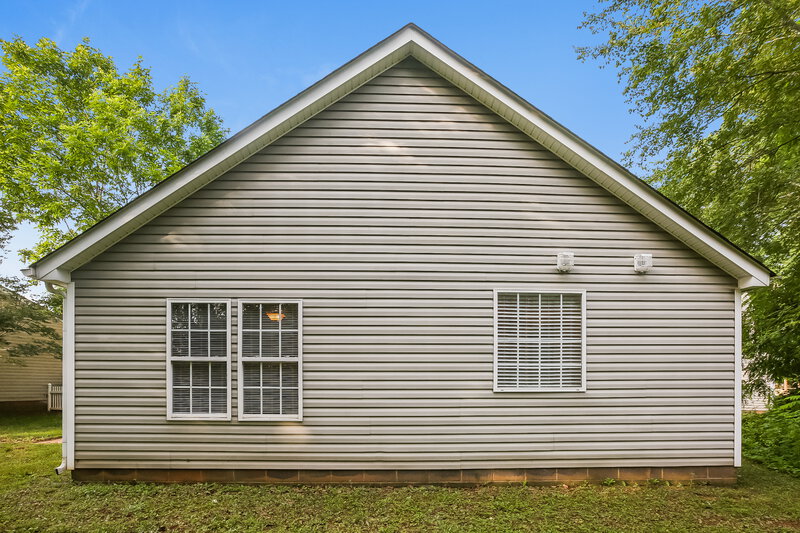 1,960/Mo, 1001 Salmon River Dr Monroe, NC 28110 Rear View 2