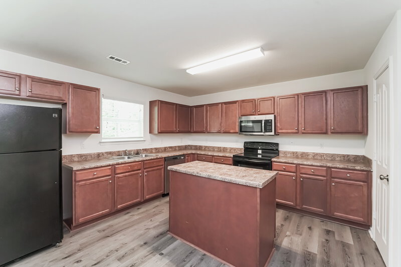 1,935/Mo, 4807 Manchineel Ln Monroe, NC 28110 Kitchen View 2