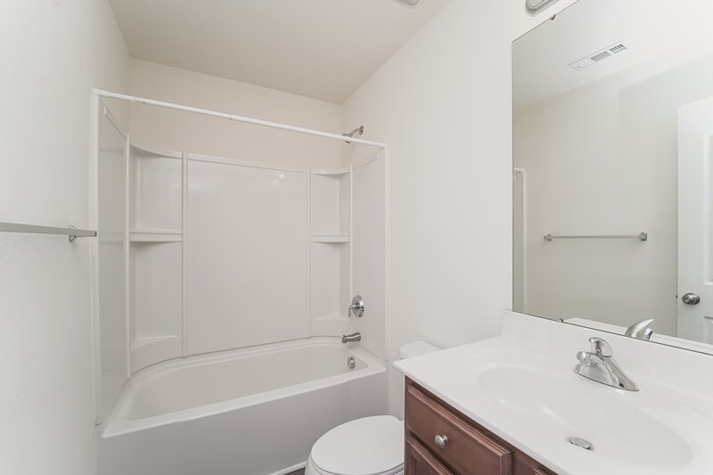 1,935/Mo, 4807 Manchineel Ln Monroe, NC 28110 Bathroom View