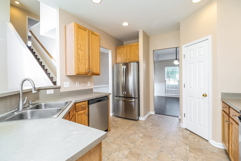 2,580/Mo, 7205 Sandown Ct Harrisburg, NC 28075 Kitchen View