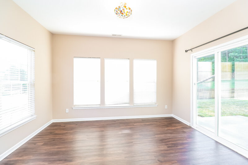 2,580/Mo, 7205 Sandown Ct Harrisburg, NC 28075 Sun Room View