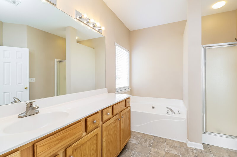 2,580/Mo, 7205 Sandown Ct Harrisburg, NC 28075 Bathroom View 2