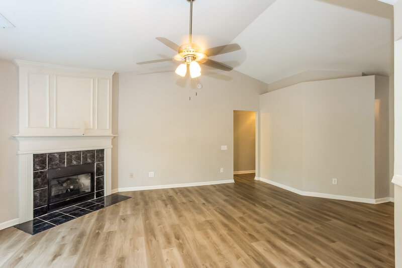 1,975/Mo, 7306 Balancing Rock Ct Charlotte, NC 28262 Living Room View