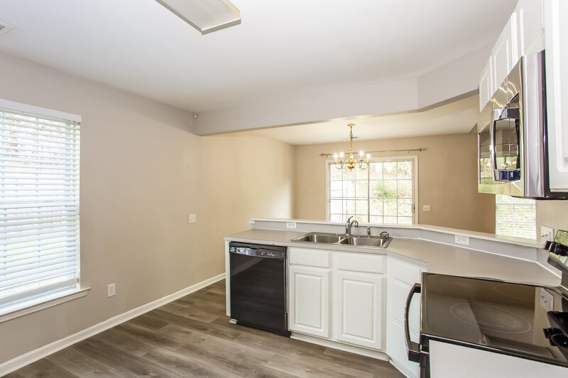 1,975/Mo, 7306 Balancing Rock Ct Charlotte, NC 28262 Kitchen View