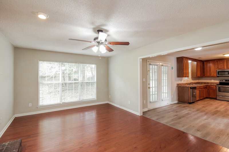 2,195/Mo, 8433 Woodford Bridge Dr Charlotte, NC 28216 Living Room View