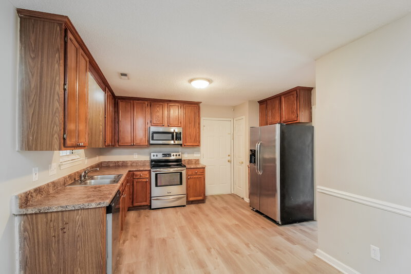 2,195/Mo, 8433 Woodford Bridge Dr Charlotte, NC 28216 Kitchen View