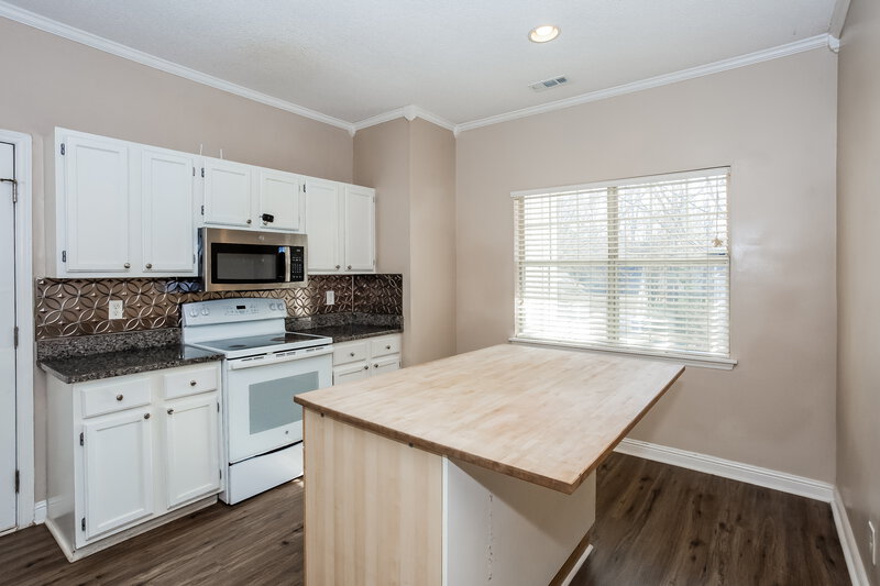 1,850/Mo, 13409 Baker Mills Rd Pineville, NC 28134 Kitchen View