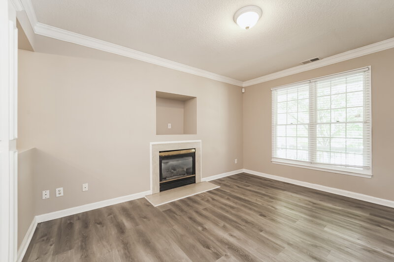 1,985/Mo, 3226 Burkston Rd Charlotte, NC 28269 Living Room View 2