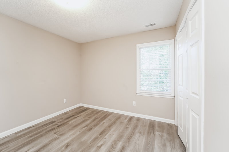 1,985/Mo, 3226 Burkston Rd Charlotte, NC 28269 Bedroom View 2