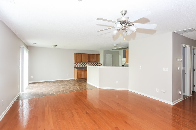 2,830/Mo, 10819 Carstairs St Charlotte, NC 28213 Living Room View 3