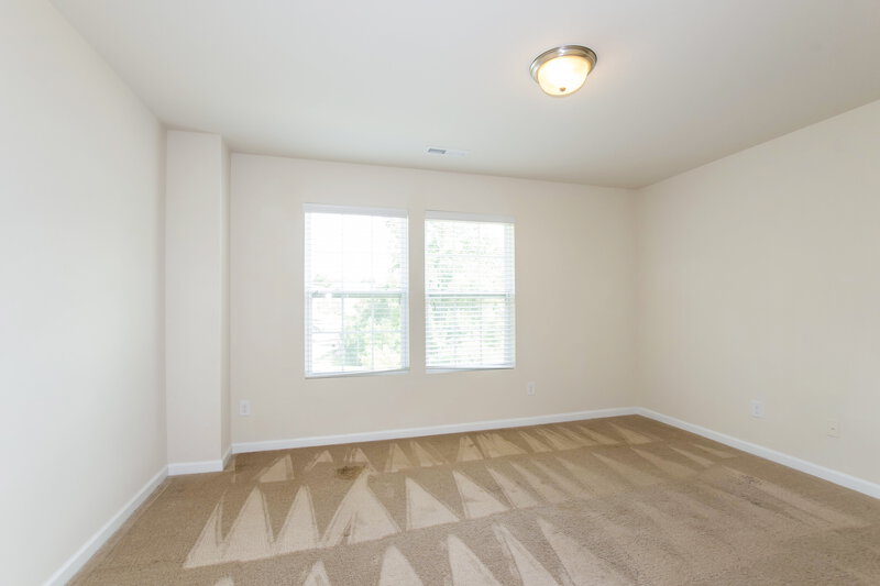 1,820/Mo, 5605 Twin Brook Dr Charlotte, NC 28269 Bedroom View 4