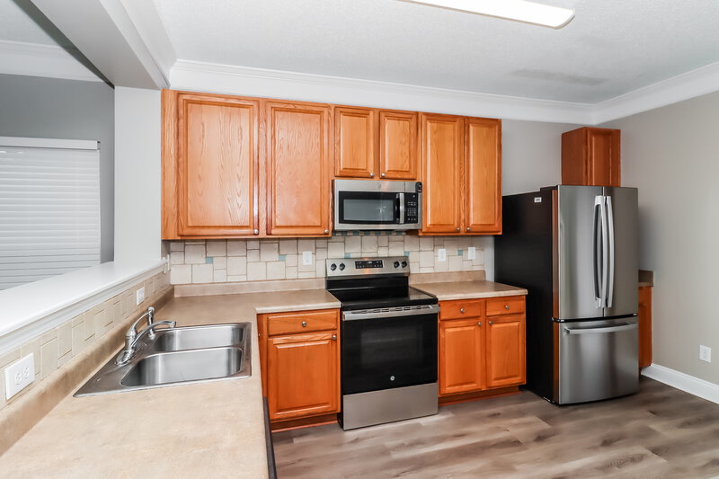 2,155/Mo, 12332 Cumberland Cove Dr Charlotte, NC 28273 Kitchen View 2