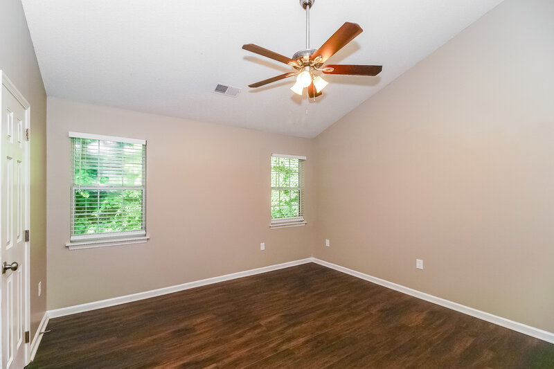 2,275/Mo, 5202 Hedgecrest Pl Charlotte, NC 28269 Main Bedroom View