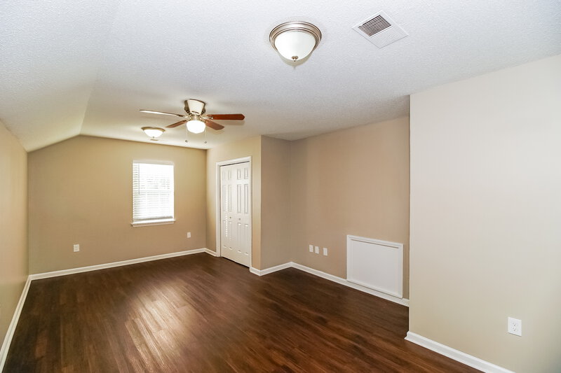 2,275/Mo, 5202 Hedgecrest Pl Charlotte, NC 28269 Bedroom View 2