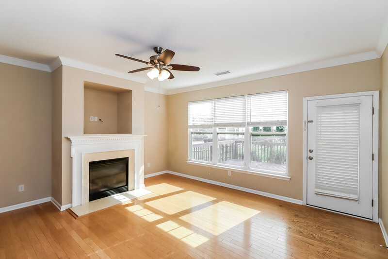 3,040/Mo, 6110 Colonial Garden Dr Huntersville, NC 28078 Living Room View