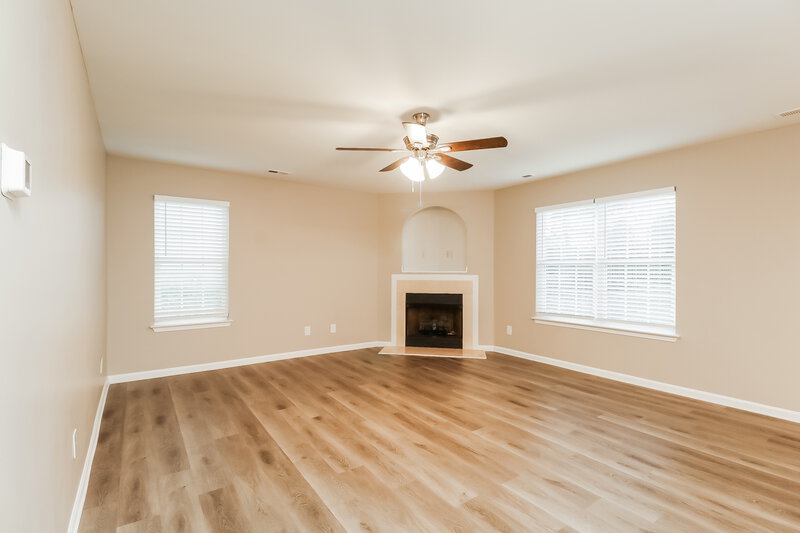 2,025/Mo, 1104 Ametrine Ln Dallas, NC 28034 Living Room View