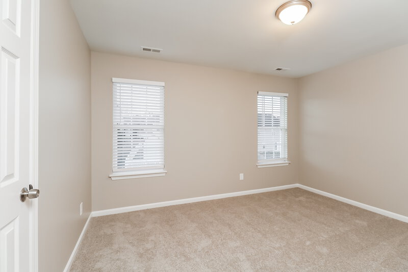 2,025/Mo, 1104 Ametrine Ln Dallas, NC 28034 Bedroom View 4