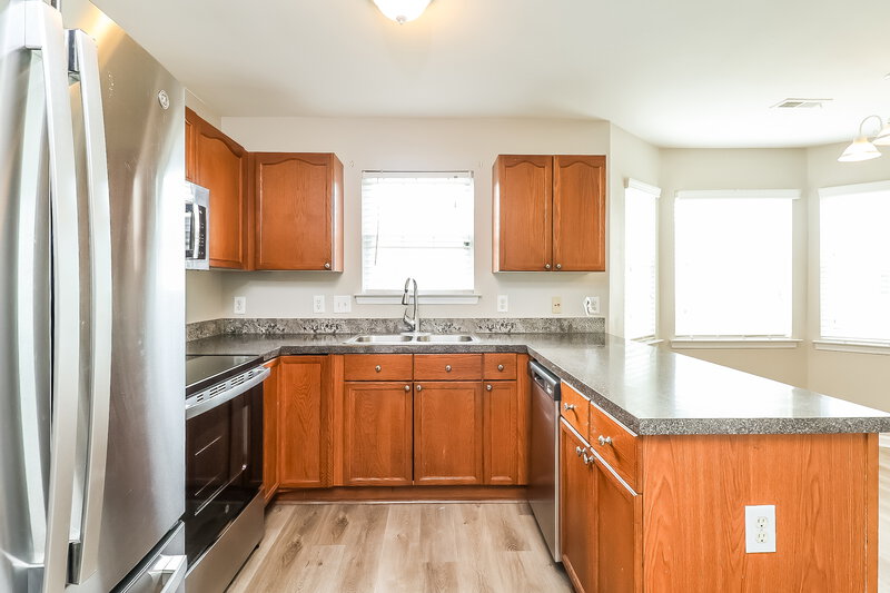 2,370/Mo, 4511 Tabcat Ct Charlotte, NC 28273 Kitchen View