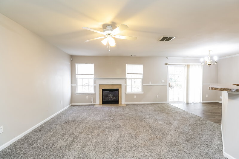 1,855/Mo, 7950 Bristle Ln Charlotte, NC 28214 Living Room View