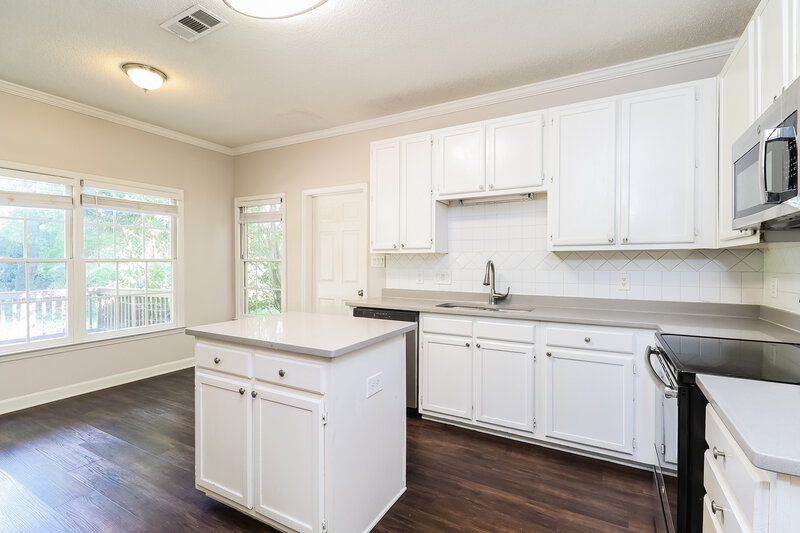 2,635/Mo, 12400 Henderson Hill Rd Huntersville, NC 28078 Kitchen View 2