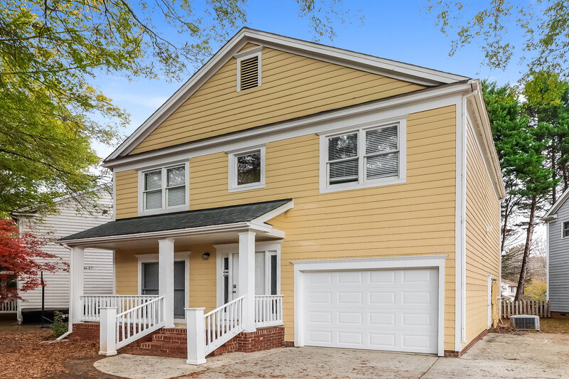 1,800/Mo, 9419 Holly Bend Ln Huntersville, NC 28078 Front View 2