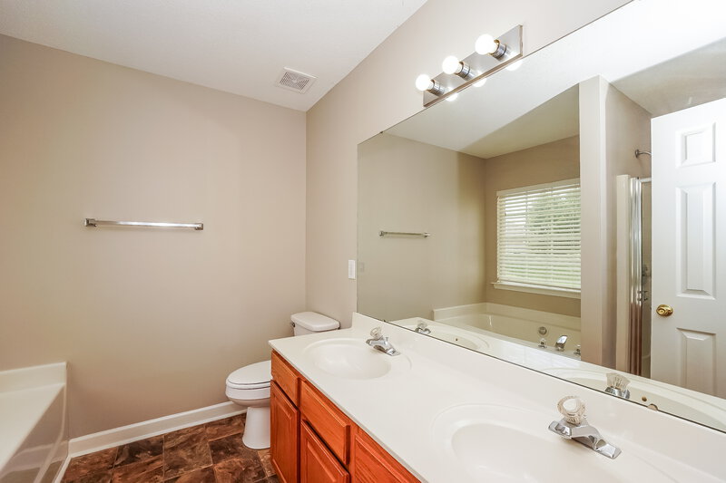 1,845/Mo, 5020 Wheat Dr SW Concord, NC 28027 Main Bathroom View