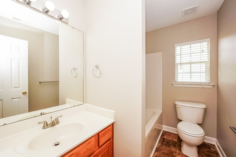 1,845/Mo, 5020 Wheat Dr SW Concord, NC 28027 Bathroom View