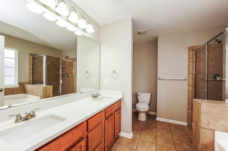 2,385/Mo, 418 Whitewater Way NW Concord, NC 28027 Main Bathroom View