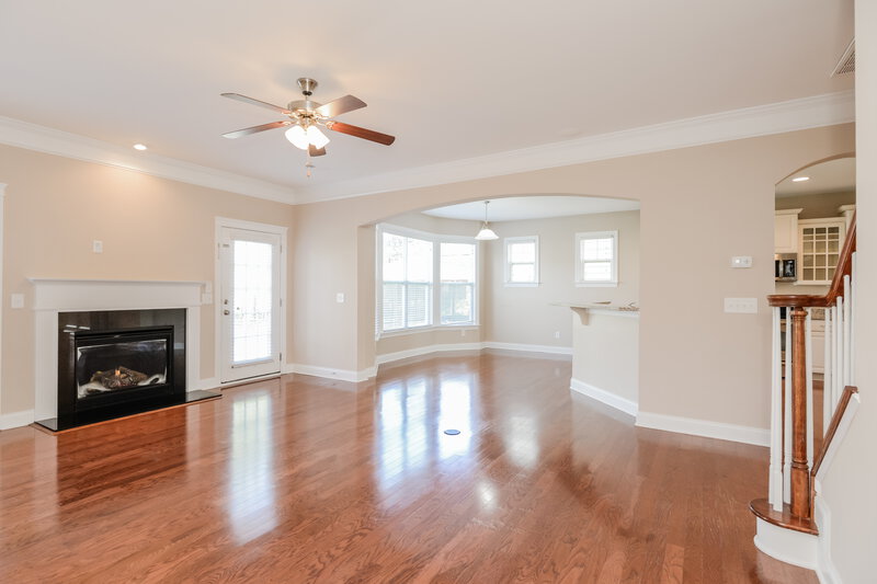 5,950/Mo, 8020 Whitehawk Hill Rd Waxhaw, NC 28173 Living Room View