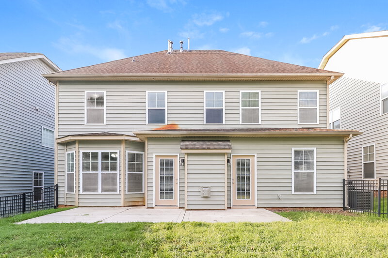 4,085/Mo, 8020 Whitehawk Hill Rd Waxhaw, NC 28173 Rear View