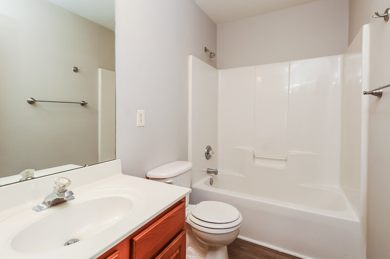 1,995/Mo, 4215 Sebring Ct SW Concord, NC 28025 Bathroom View