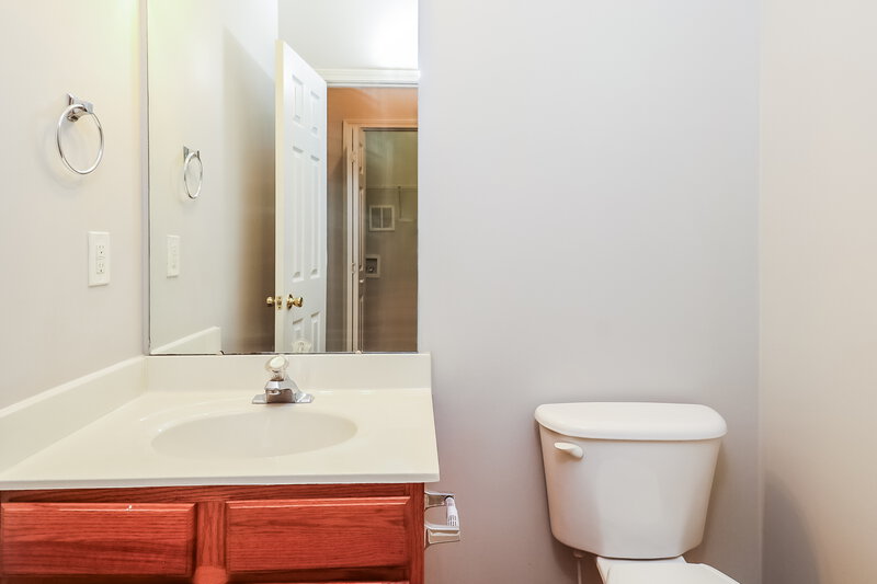 1,995/Mo, 4215 Sebring Ct SW Concord, NC 28025 Bathroom View 2