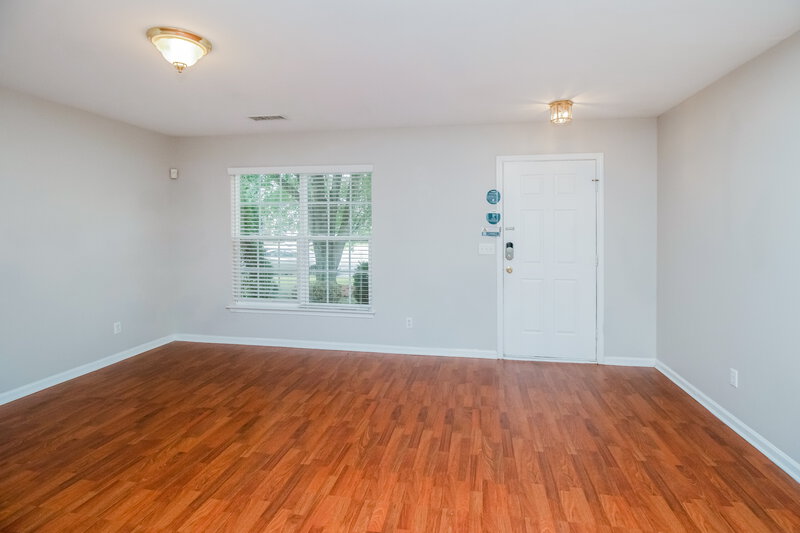 1,760/Mo, 1088 Meadowbrook Ln SW Concord, NC 28027 Living Room View