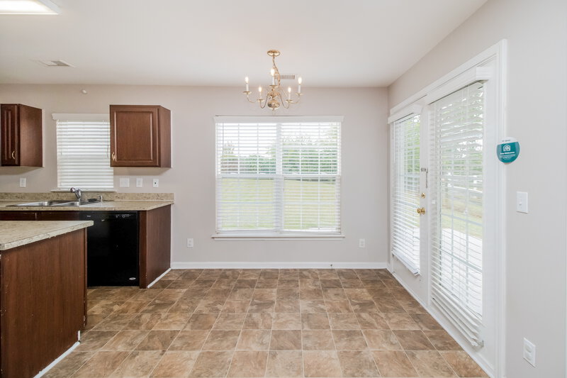 1,760/Mo, 1088 Meadowbrook Ln SW Concord, NC 28027 Dining Room View