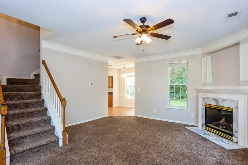 0/Mo, 7530 Wilkins Terrace Dr Charlotte, NC 28269 Living Room View 2
