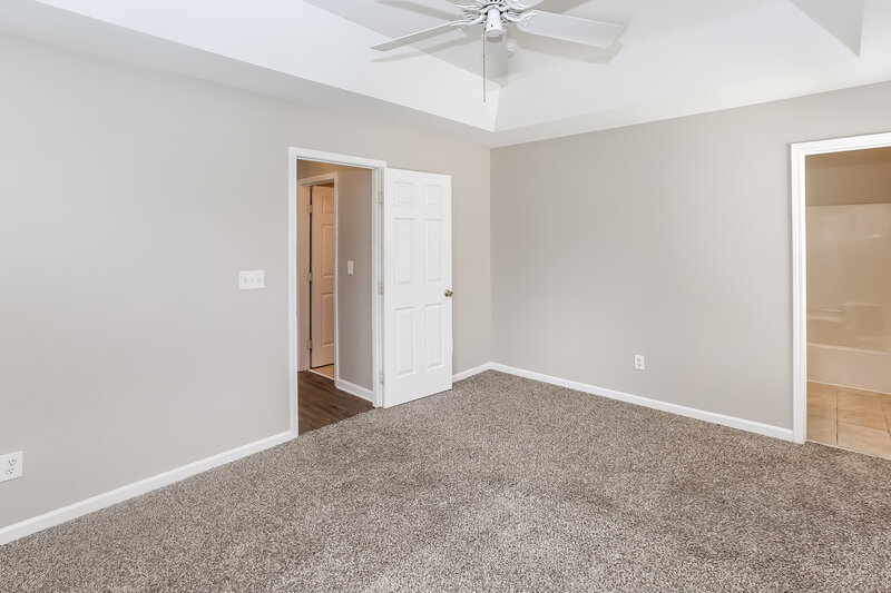 2,155/Mo, 9127 Swallow Tail Ln Charlotte, NC 28269 Main Bedroom View