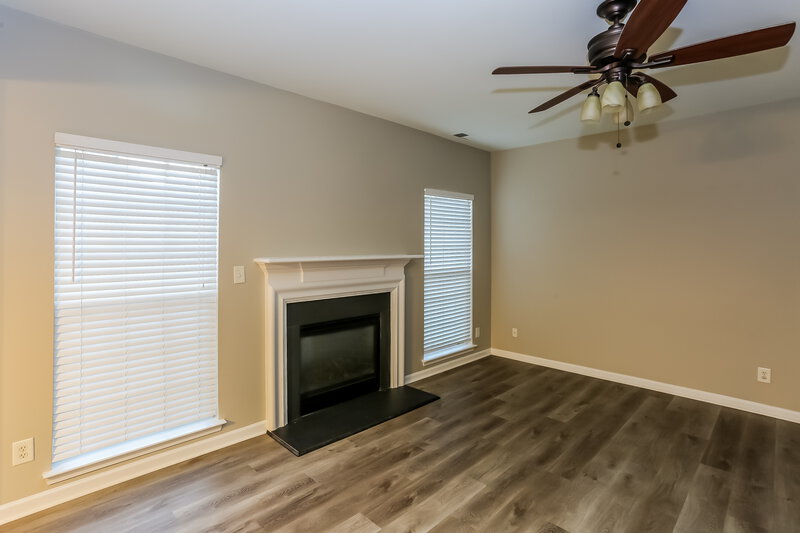 3,450/Mo, 4530 Sedgewood Ln Harrisburg, NC 28075 Family Room View