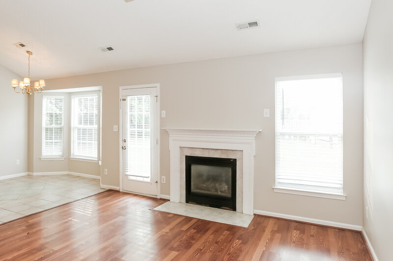 2,070/Mo, 4004 Lake Park Rd Indian Trail, NC 28079 Living Room View 2