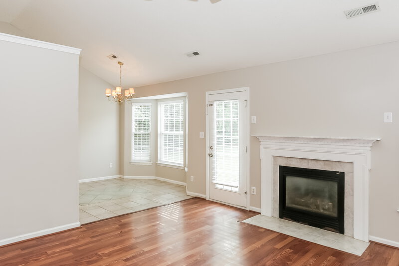 2,070/Mo, 4004 Lake Park Rd Indian Trail, NC 28079 Living Room View 3