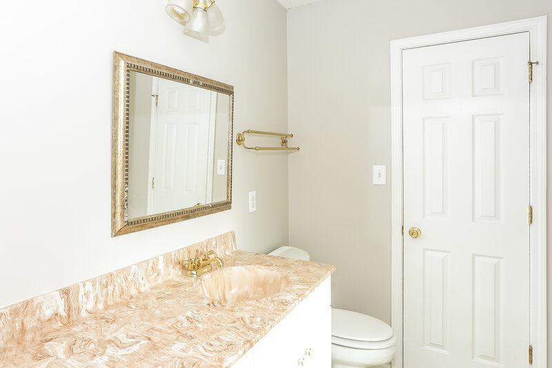 2,070/Mo, 4004 Lake Park Rd Indian Trail, NC 28079 Main Bathroom View