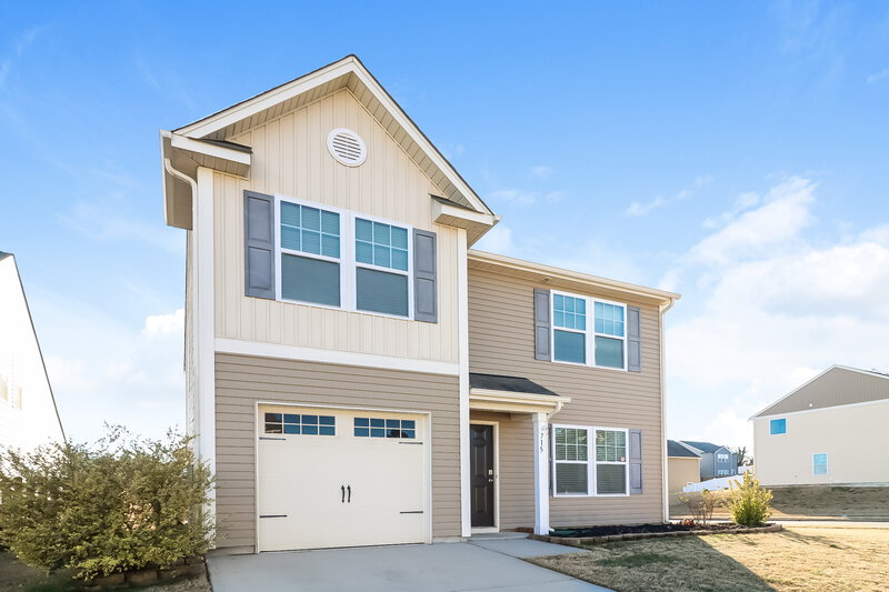 2,105/Mo, 715 Spencer Ln Kannapolis, NC 28081 Front View 2
